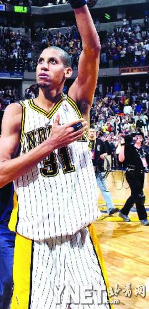 但他选择在 但他选择在