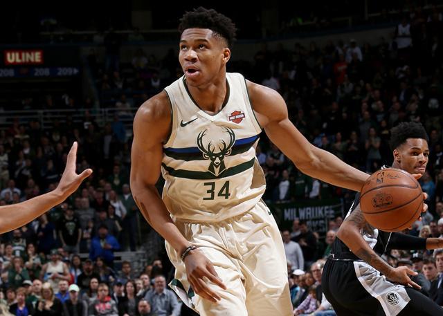 球场与社区 球场与社区